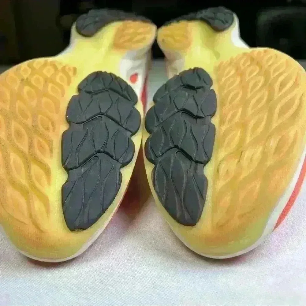 Women's Biom Fjuel Racer Sneaker In Coral Blush/Coral/Popcorn Sz 8/8.5 like new - Picture 13 of 15